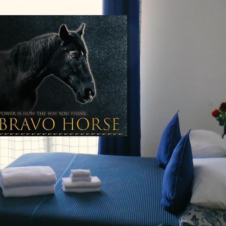 Апартаменты Bravo Horse Флоренция Экстерьер фото